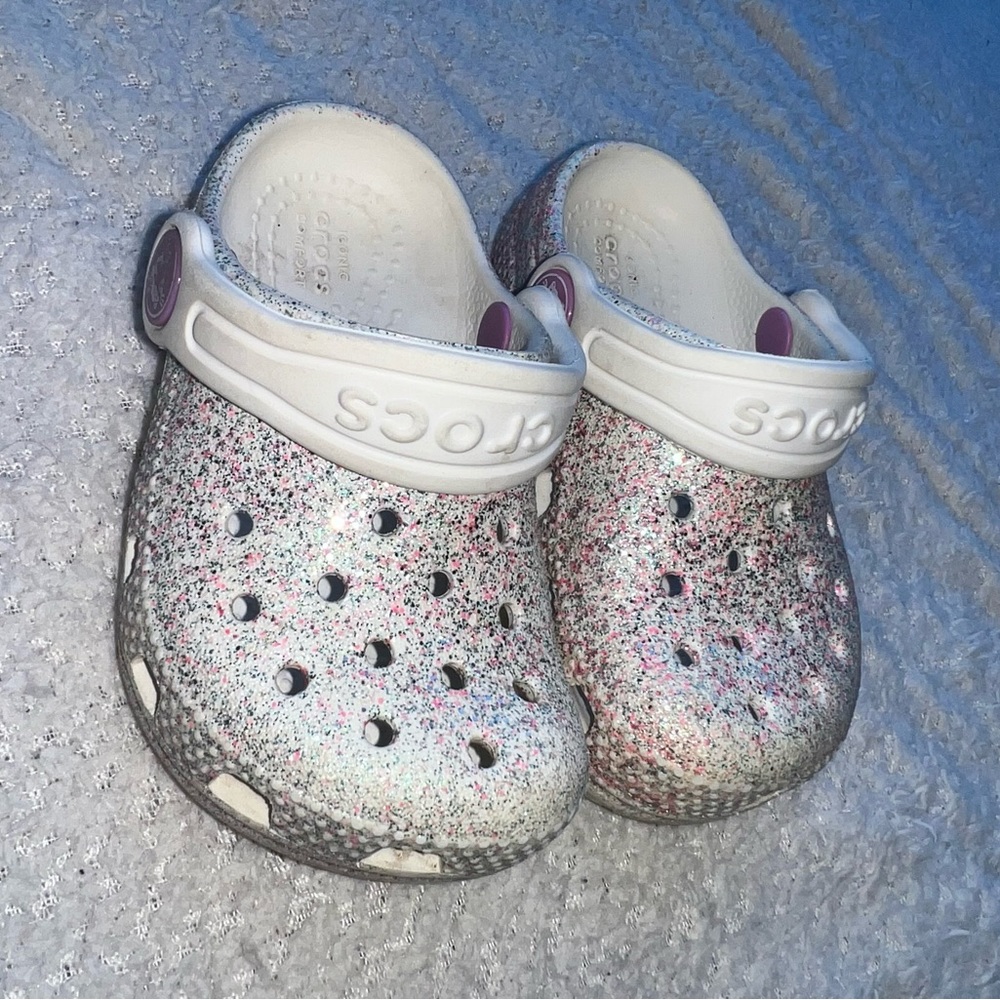 Crocs - White with Glitter
